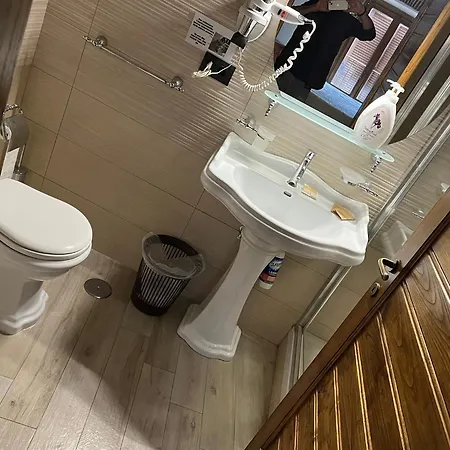 Albergo Diffuso Locanda Specchio Di Diana Nemi Kamer foto